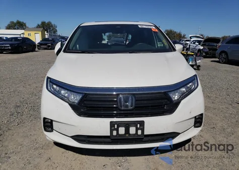 2022 Honda Odyssey Elite z USA, uszkodzony, nr VIN 5FNRL6H98NB055907